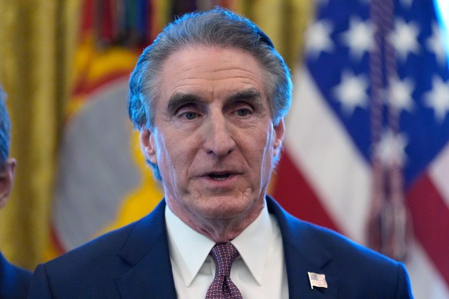 interior-department-offering-another-round-of-staff-buyouts