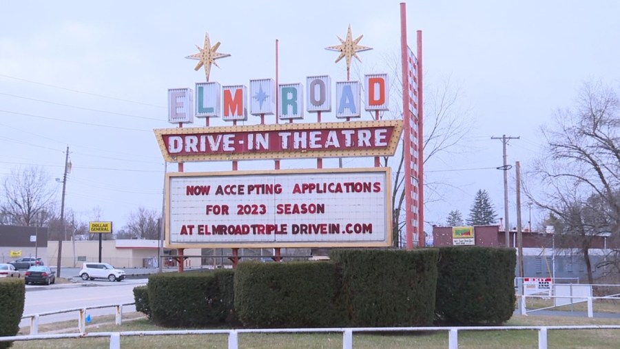 local-drive-in-theaters-open-for-the-season