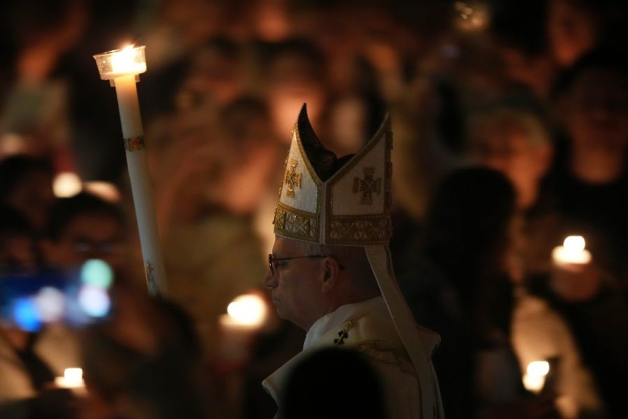 pope-leo-xiv-celebrates-first-easter-vigil,-calls-for-harmony-and-peace-in-a-world-torn-by-war