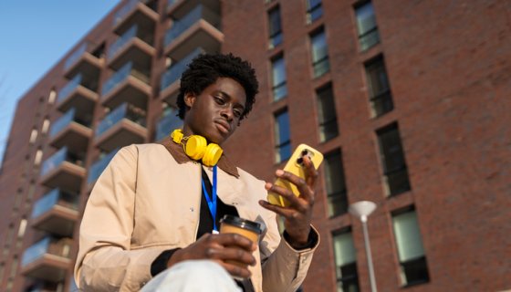 hip-hop-wired-presents:-crt-frsh-(certified-fresh)-playlist-43.26