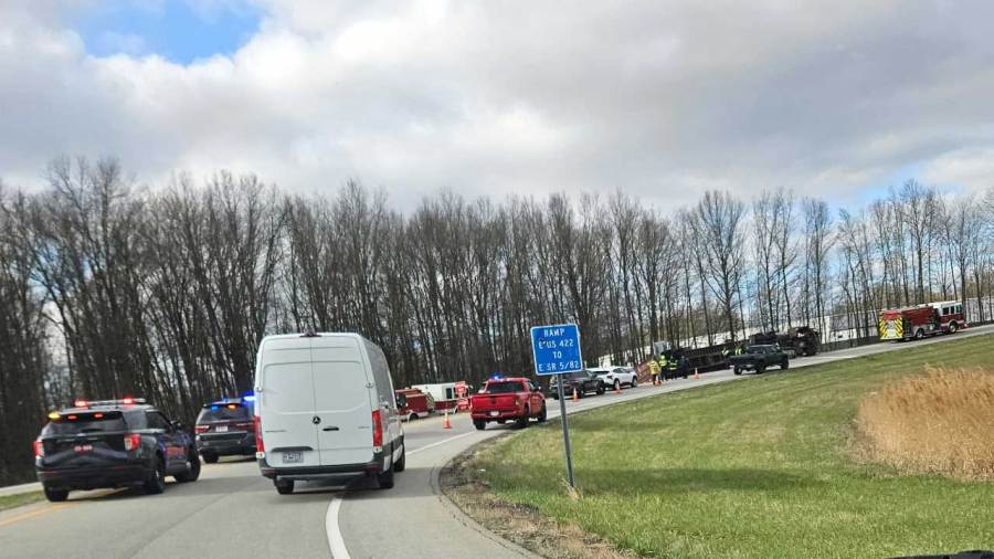 semi-rollover-stalls-traffic-on-us.-422-near-oh-5-in-trumbull-county:-oshp