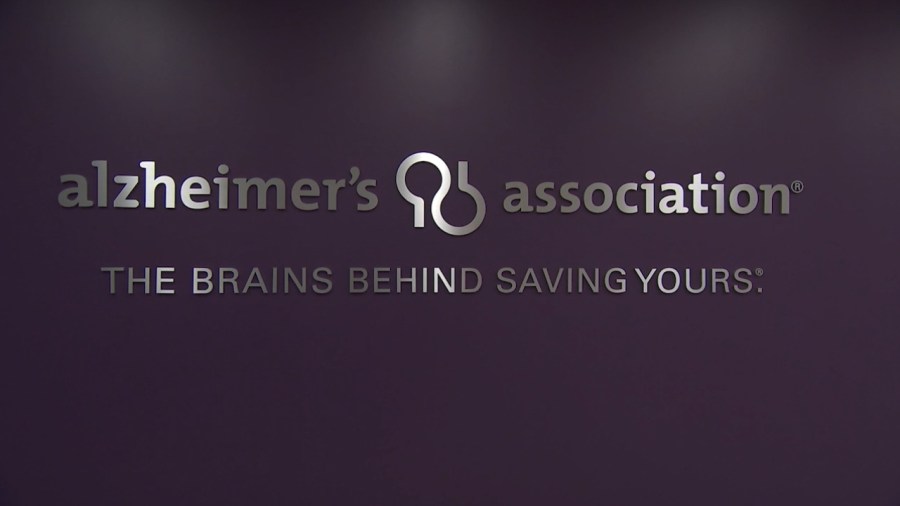 experts-share-tips-for-keeping-loved-ones-with-alzheimer’s-disease-safe