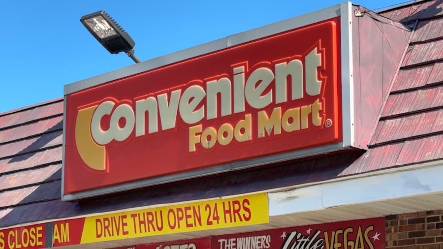 convenient-food-mart-in-warren-re-opens