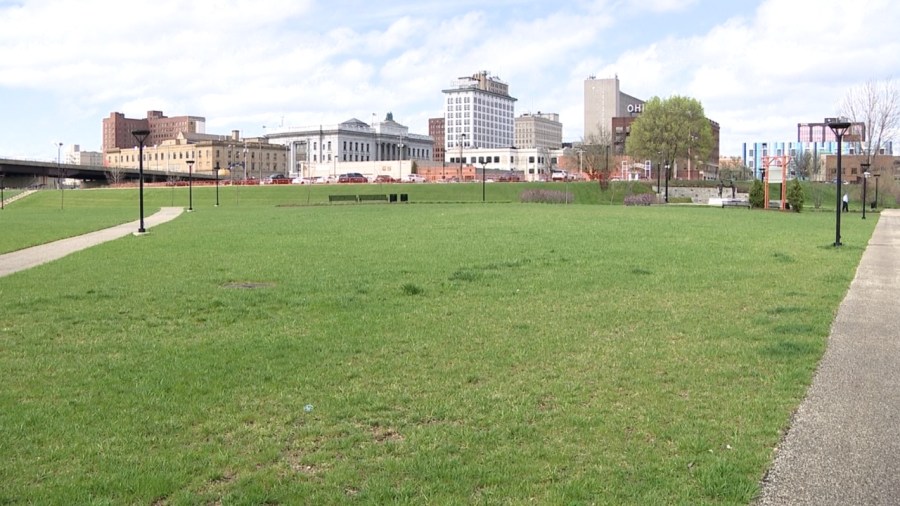 food,-fun-and-resources:-community-development-day-comes-to-youngstown