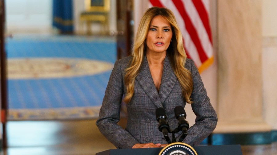 melania-trump-denies-ties-to-epstein,-slams-reports-on-email-with-ghislaine-maxwell
