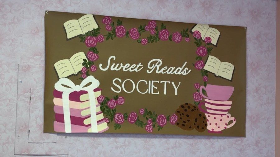 new-bookstore-blends-passion-of-reading-and-sweet-treats