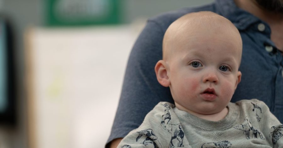 too-young-for-the-mmr-shot,-babies-are-‘sitting-ducks’-in-measles-outbreaks