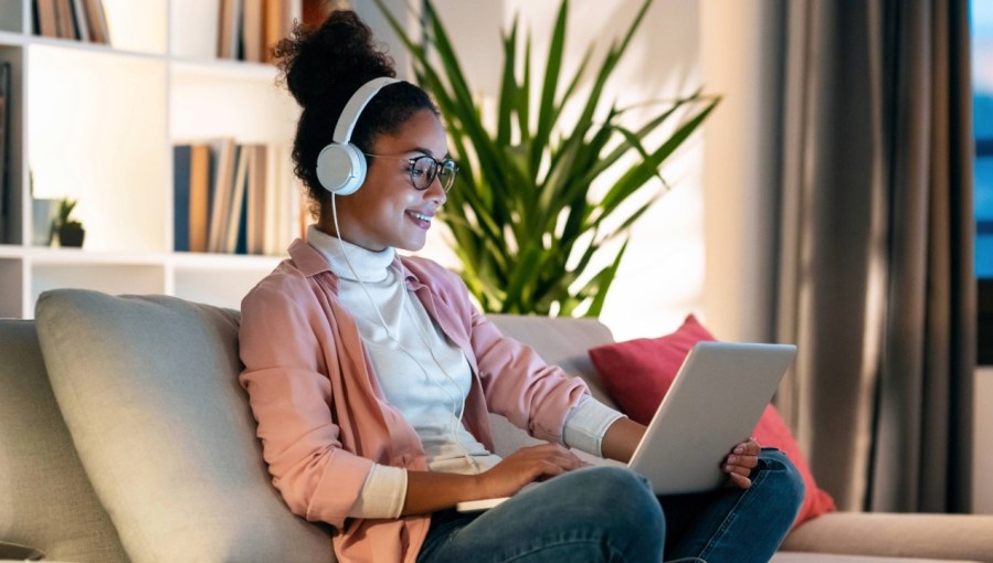 are-loud-headphones-dangerous?