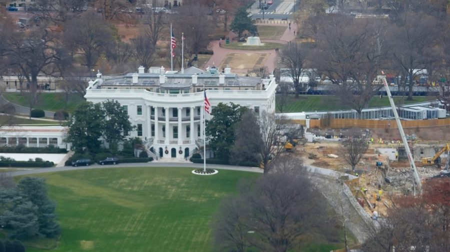 white-house-ballroom-construction-can-continue,-federal-appeals-court-says