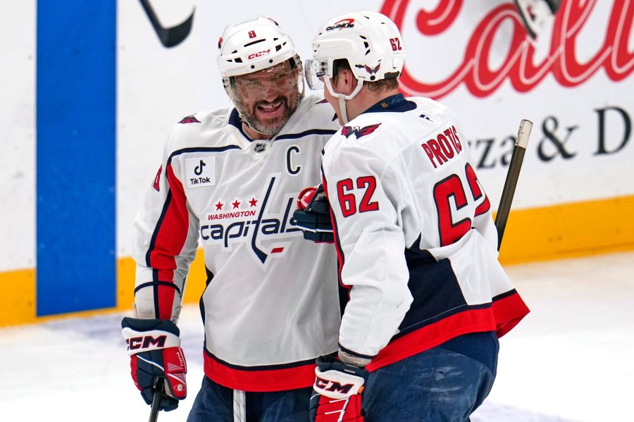 protas-scores-first-nhl-goal,-capitals-defeat-penguins