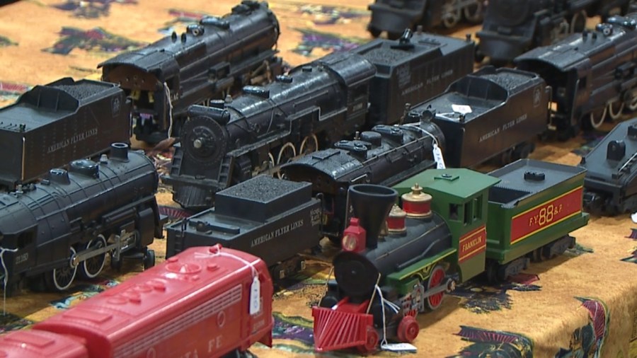 model-railroad-&-toy-train-flea-market-held-in-austintown
