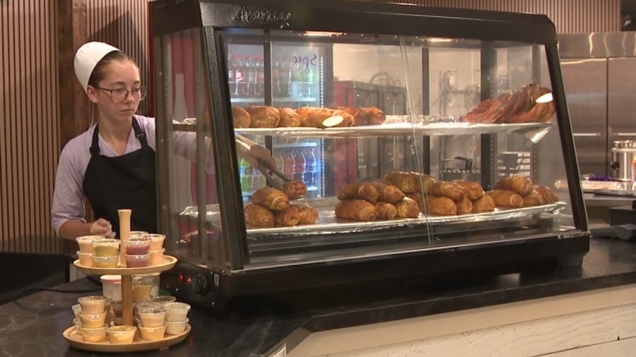 amish-country-market-unveils-newly-remodeled-store-inside-eastwood-mall