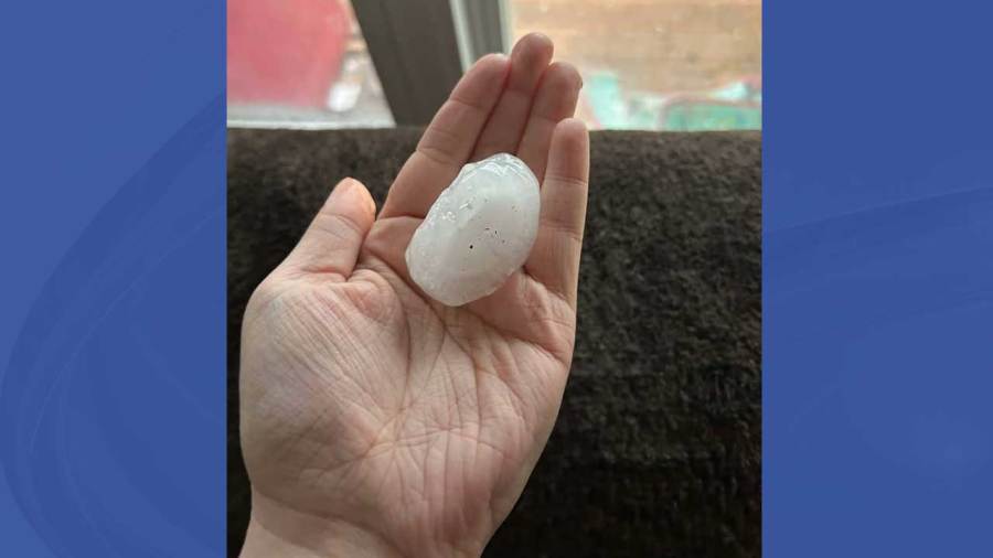 gallery:-hail-falls,-causes-damage-to-vehicles