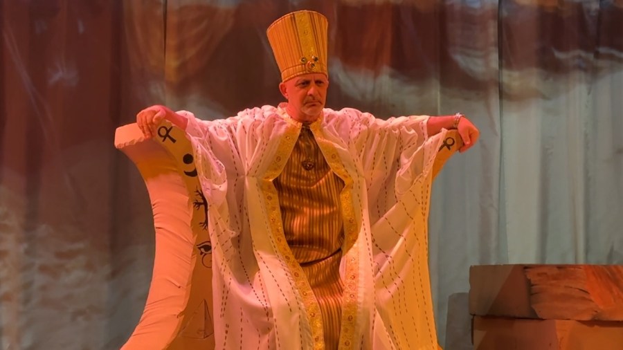 hit-movie-and-musical-lighting-up-local-stage