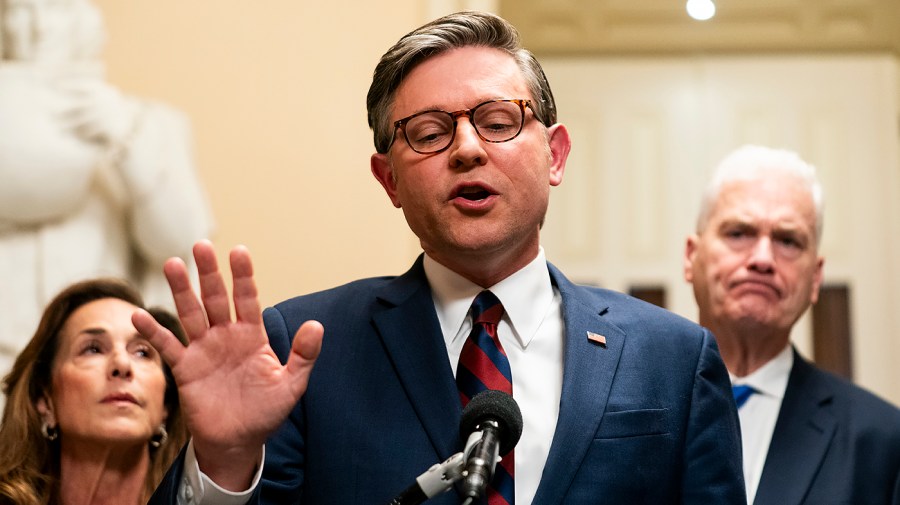 house-gop-passes-short-term-fisa-deal-amid-republican-infighting