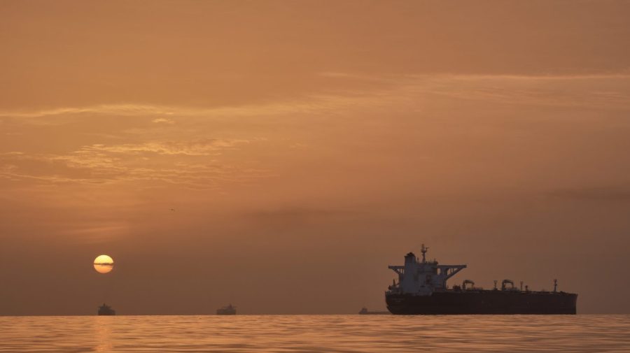 iran-closes-strait-of-hormuz-again-over-us-blockade-and-fires-on-ships