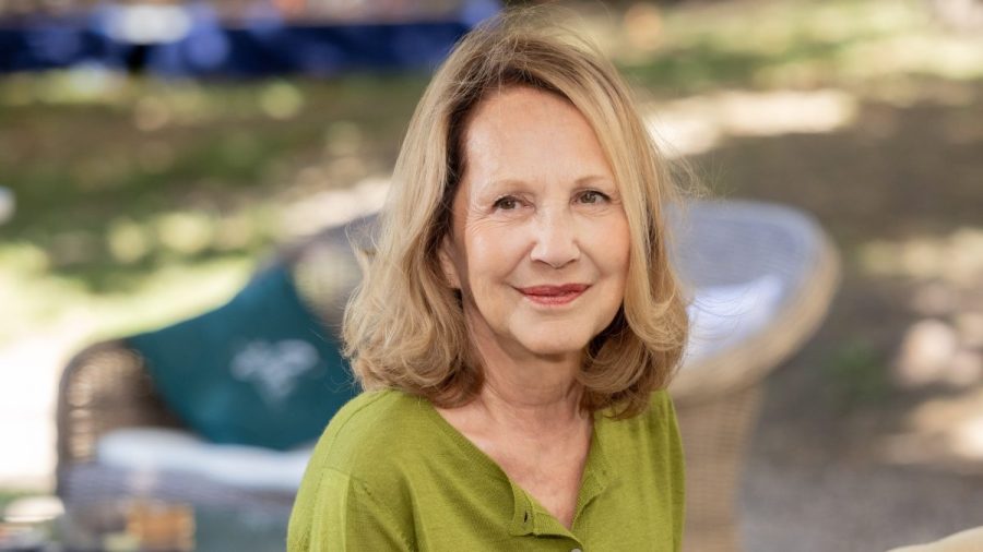 ‘downton-abbey’-actress-nathalie-baye-dies-at-77