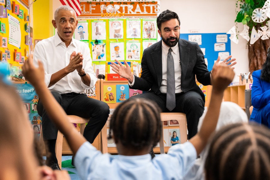 obama-meets-mamdani-in-new-york-city-before-reading-to-preschoolers