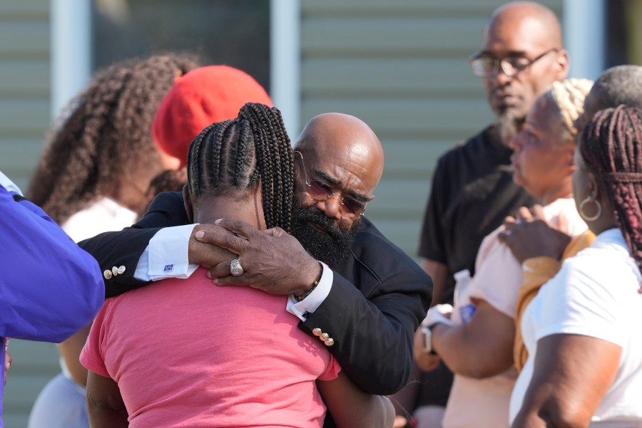 man-kills-7-of-his-children-plus-another-child-in-shooting-in-louisiana-neighborhood