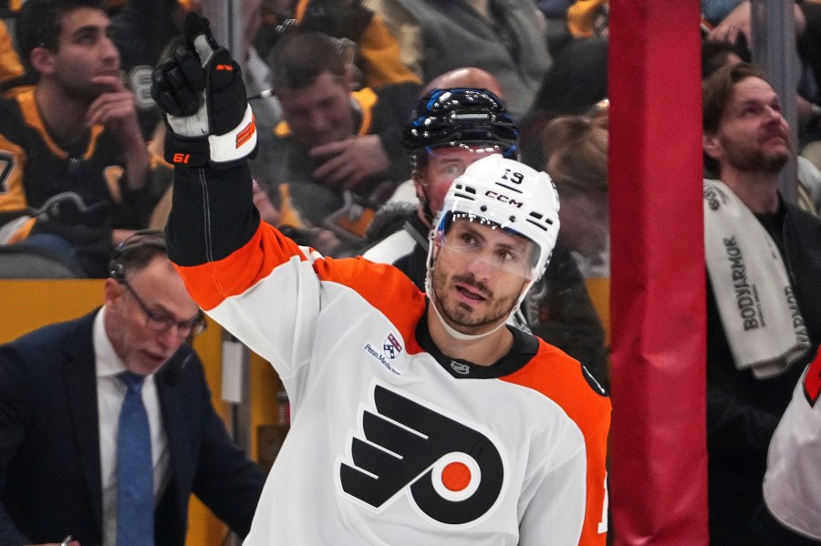 flyers-top-penguins-3-0,-take-commanding-2-0-series-lead