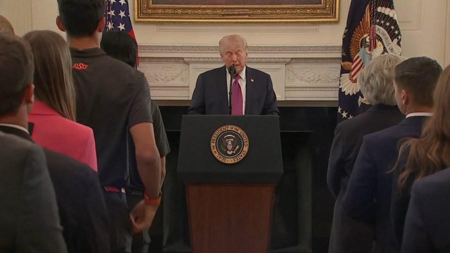 ysu-women’s-bowling-team-honored-by-president-trump-at-the-white-house