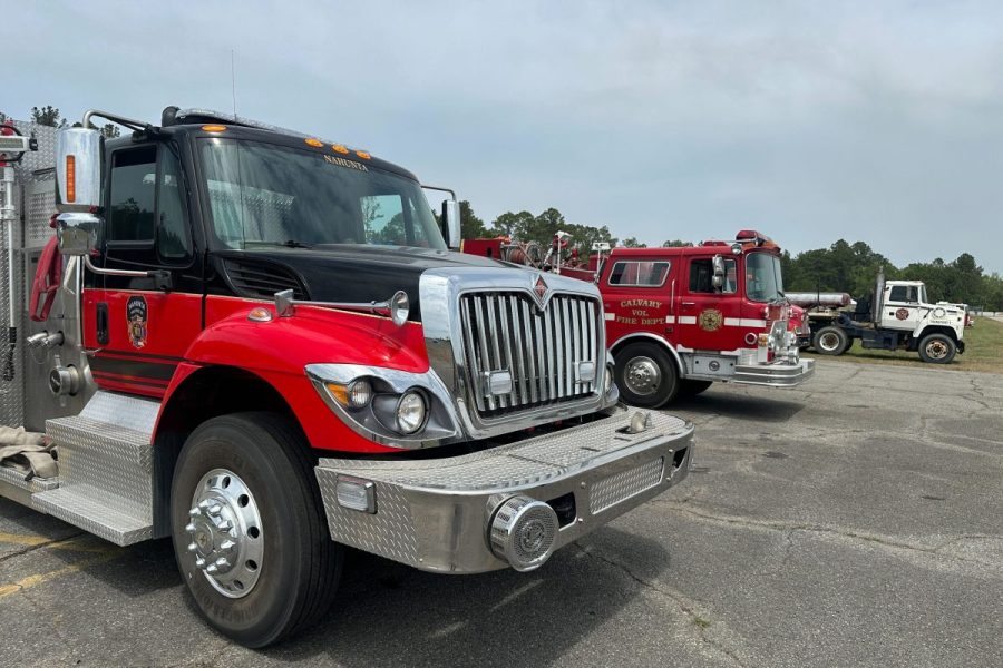 dozens-of-homes-destroyed-by-wildfires-in-georgia,-florida