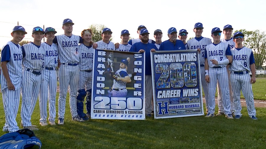 hubbard-coach,-ace-hit-milestones-in-win