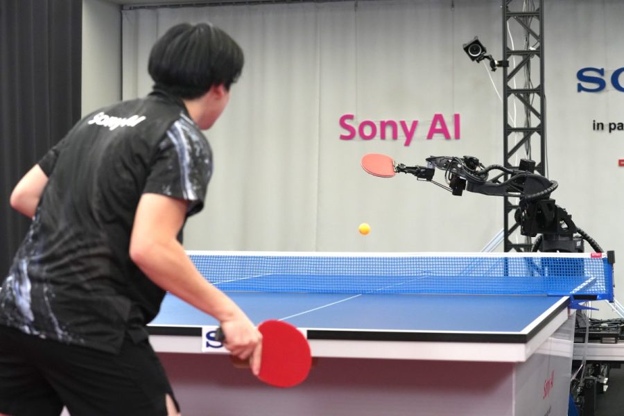 watch:-robot-beats-human-pros-at-table-tennis