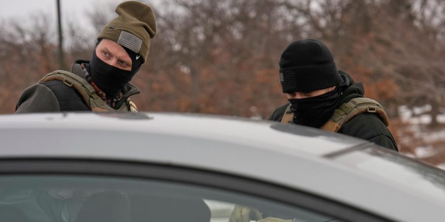 trump-backs-idea-of-changing-ice’s-name-to-‘nice’