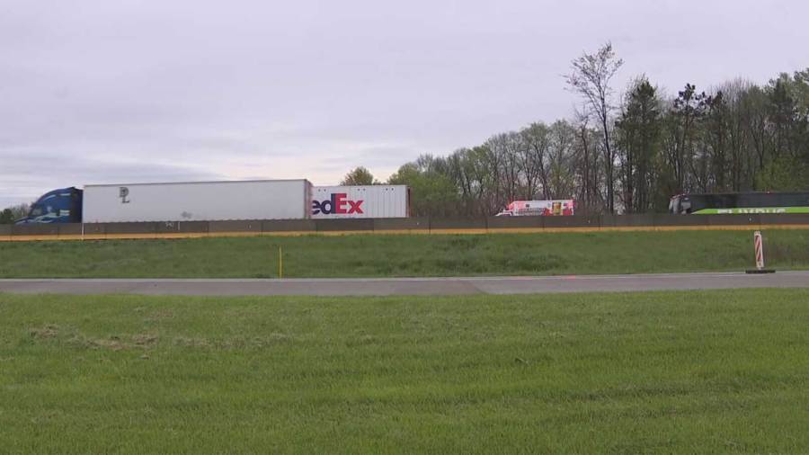 multiple-vehicle-crash-impacts-i-80-in-mercer-county