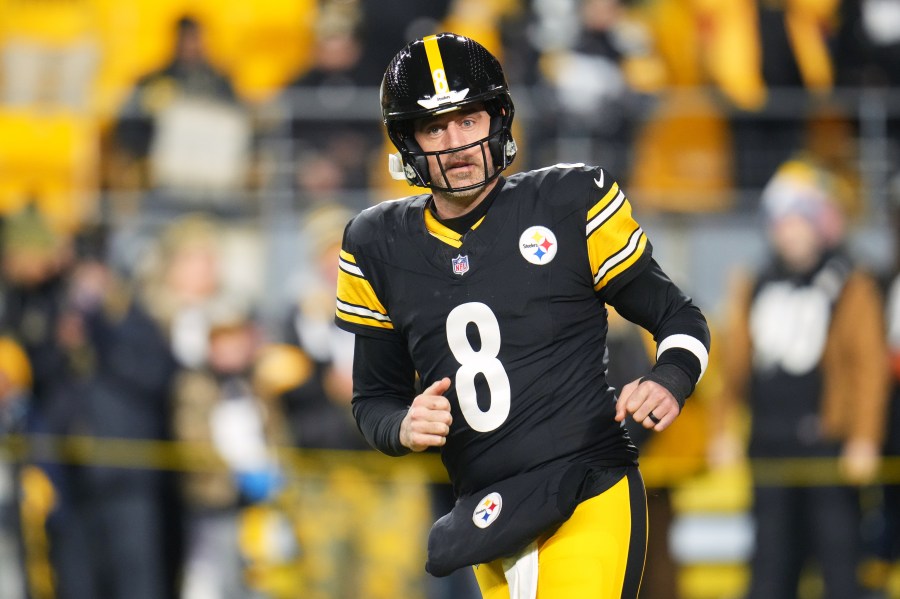 report:-steelers-place-rare-contract-tender-on-qb-aaron-rodgers