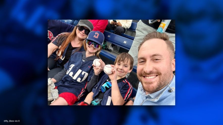 watch:-man-snatches-ball-from-girl-at-mlb-game;-reporter-makes-it-right