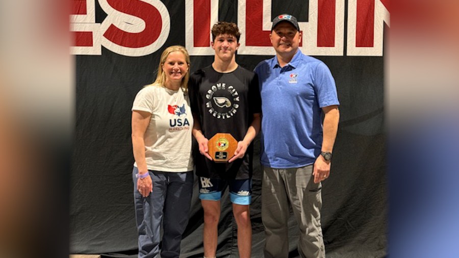 valley-wrestler-to-chase-world-championship-in-baku