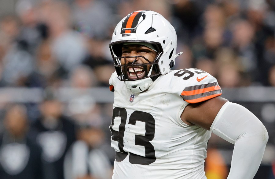 report:-ex-browns-pass-rusher-bound-for-the-big-apple