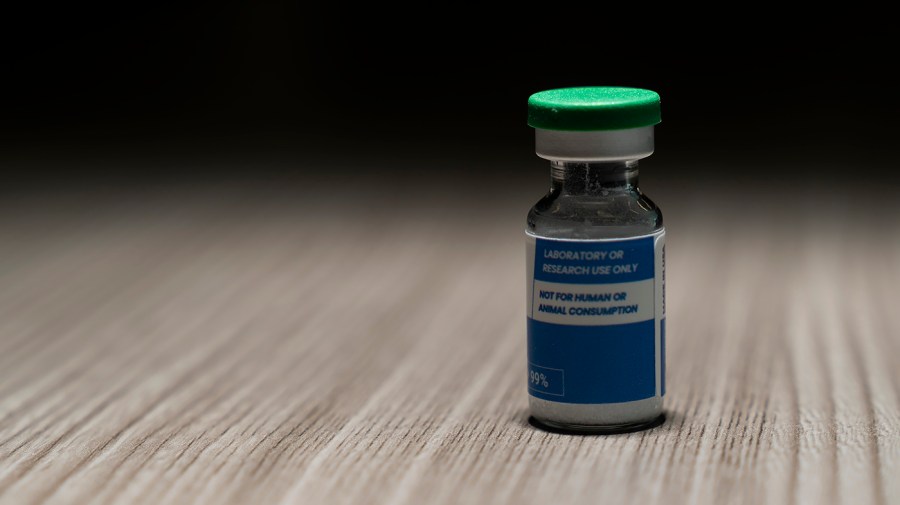 inside-the-booming,-gray-market-world-of-injectable-peptides 