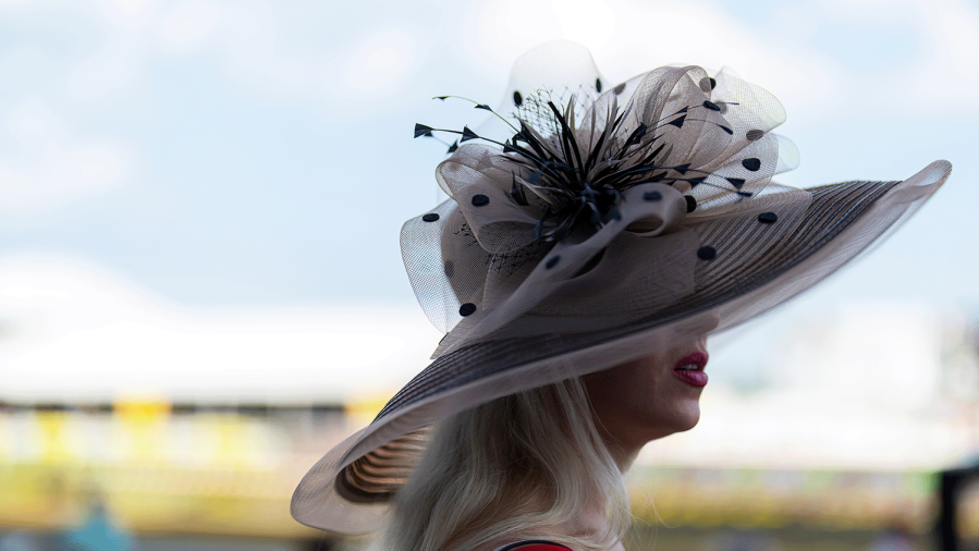 the-history-behind-those-showy-kentucky-derby-hats