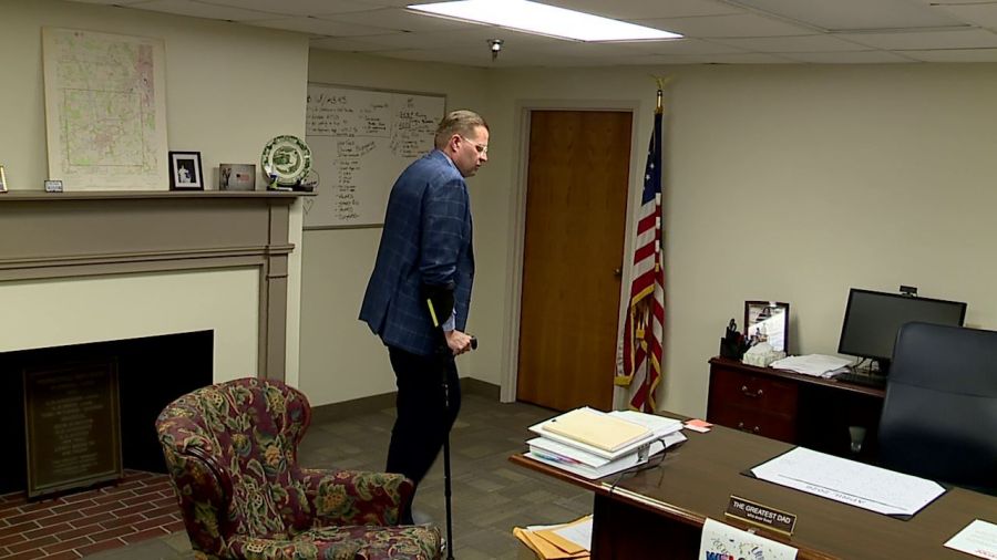 hubbard-mayor-back-to-work-after-suffering-injury-in-head-on-crash