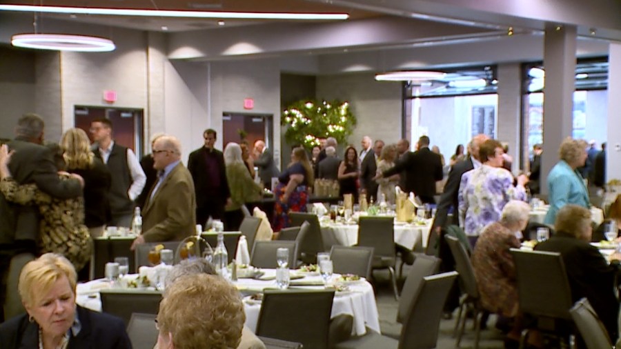 catholic-charities-holds-voice-of-hope-dinner