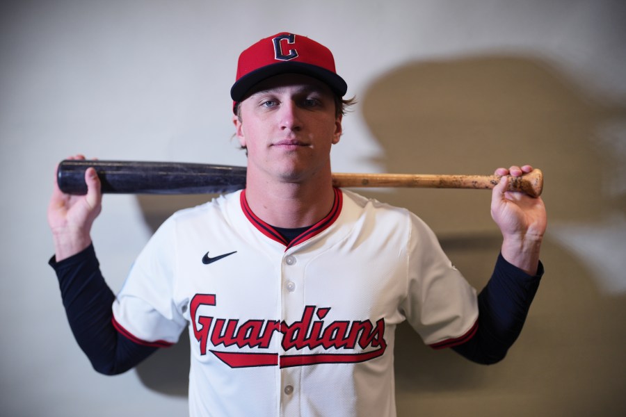 guardians-promote-speedy-outfielder-to-mlb-roster
