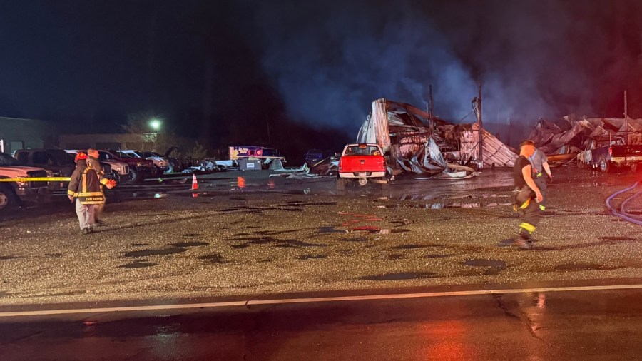 fire-destroys-repair-shop-in-trumbull-county