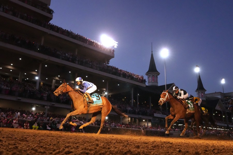 always-a-runner-wins-the-152nd-kentucky-oaks,-the-first-to-run-under-the-lights-in-prime-time