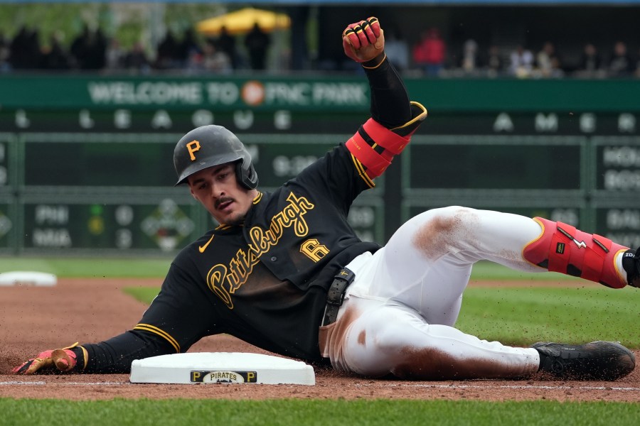 pirates-draw-7-consecutive-walks-in-win-over-reds