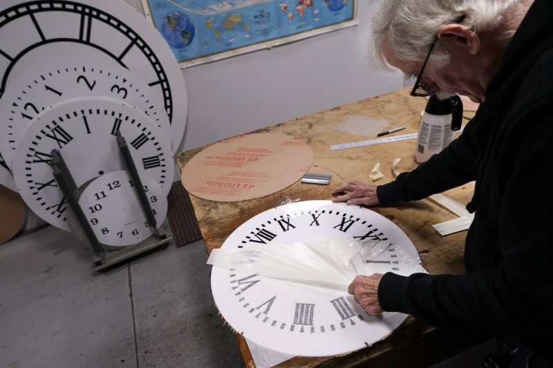 bills-to-‘lock-the-clocks’-fizzle-in-several-states