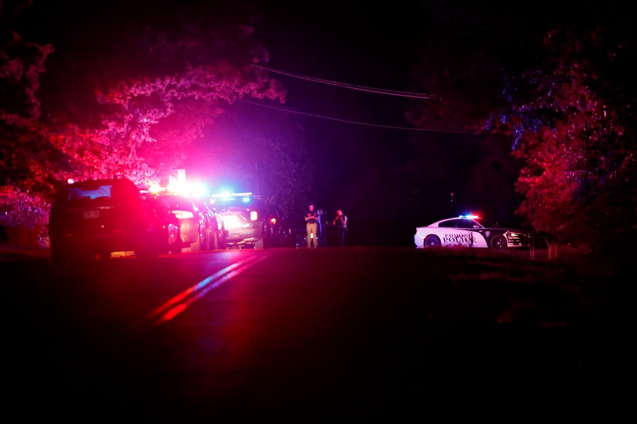 shooting-at-a-lakeside-party-near-oklahoma-city-sends-at-least-13-people-to-hospitals