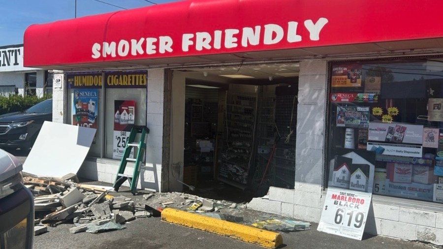 driver-crashes-into-front-of-area-smoke-store
