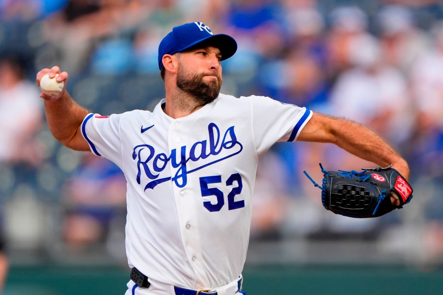 wacha-leads-the-surging-royals-past-the-guardians-6-2