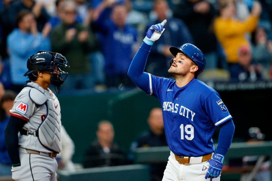 royals-top-guardians-5-3-for-their-fifth-straight-win