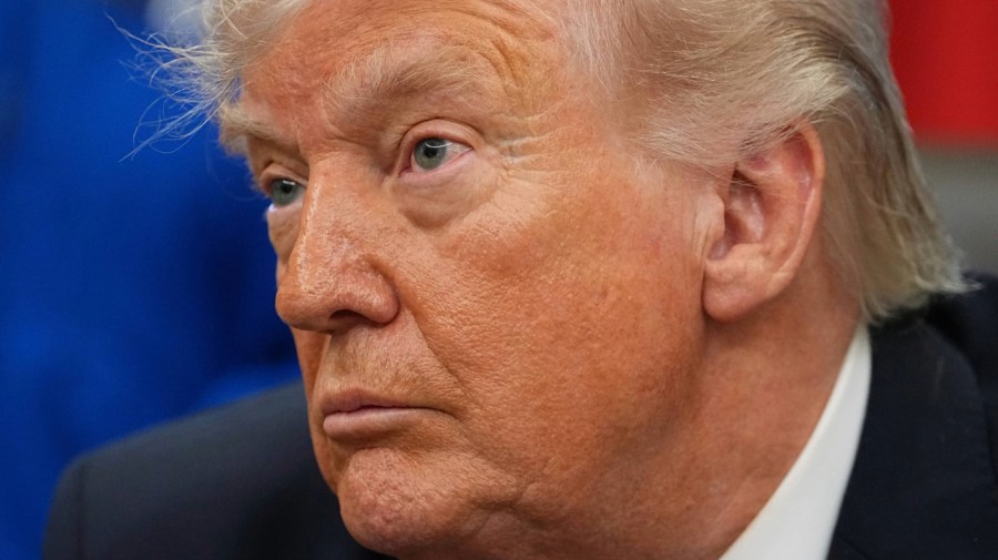 faa-contractor-charged-with-threatening-to-kill-trump
