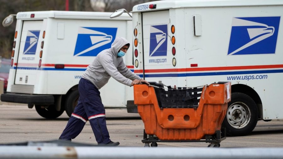 postal-service-mulls-allowing-handguns-to-be-shipped-through-the-mail