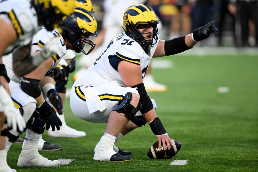 steelers-sign-former-michigan-center-to-free-agent-deal